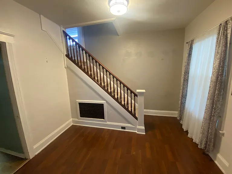 929 Norwood Ave — Photo 12