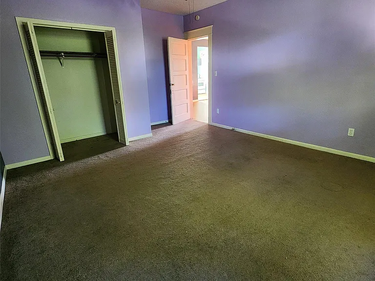 4401 Avenue Q 1/2 #2 — Photo 10