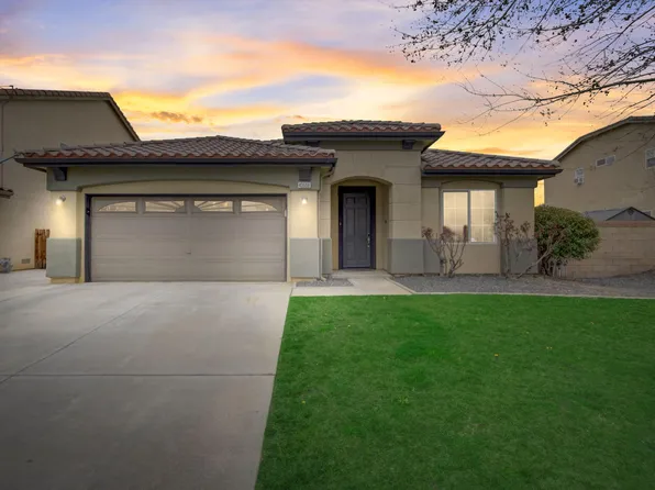 43658 Dana Dr, Lancaster, CA 93535