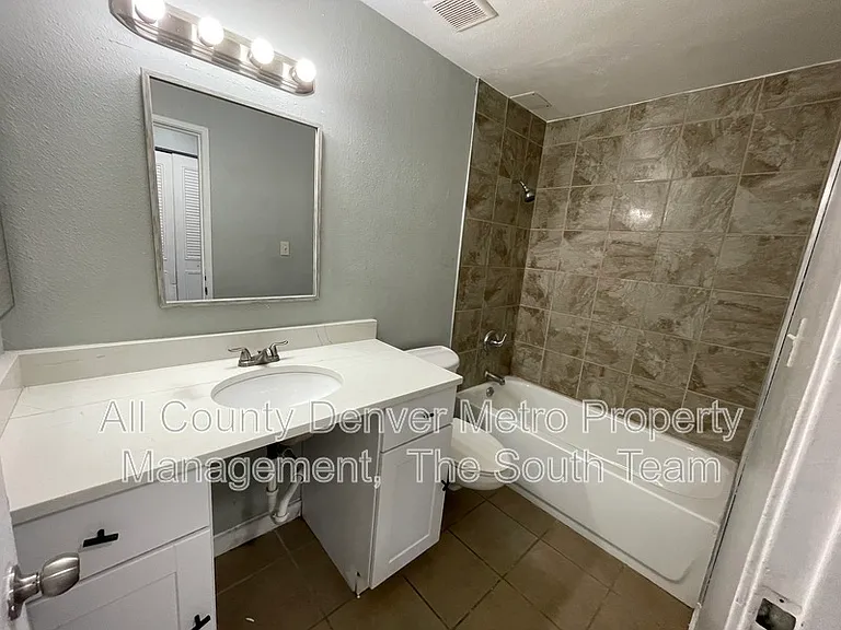 1590 Clinton St #101 — Photo 7