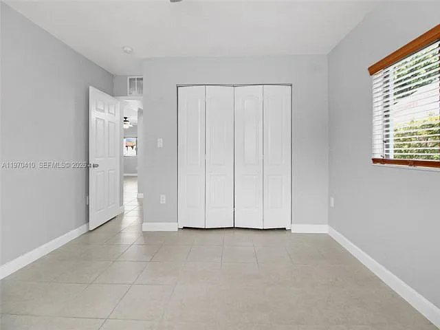 11740 SW 182nd Ter — Photo 7