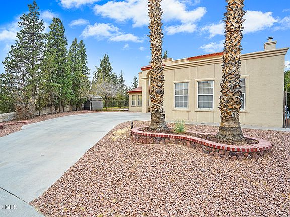 3rd image of 753 Bluff Canyon Cir
