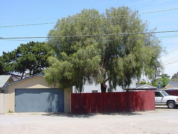 4th image of 24464 Park St