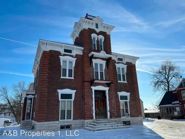 1118 State St., 1118 State St Unit F, Quincy, IL 62301