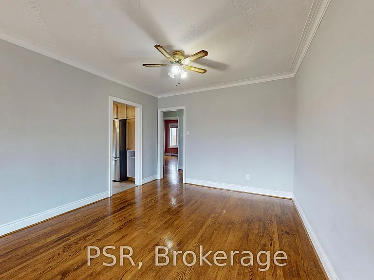37 Morgan Ave #UPPER — Photo 11