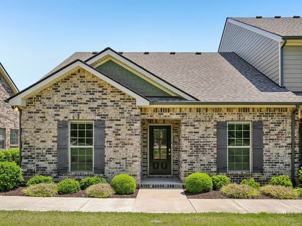 5624 Maples Retreat Dr, Murfreesboro, TN 37127