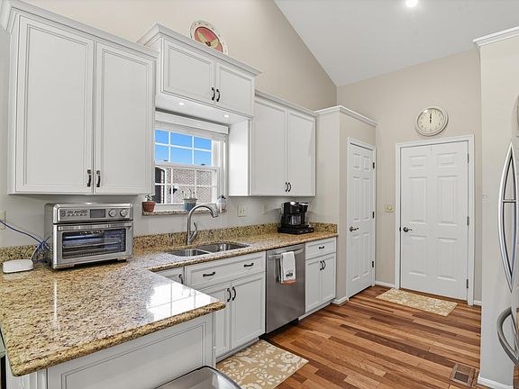 5th image of 9441 Gettysburg Ln