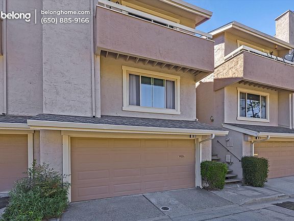 3rd image of 18 Lyonridge Ln
