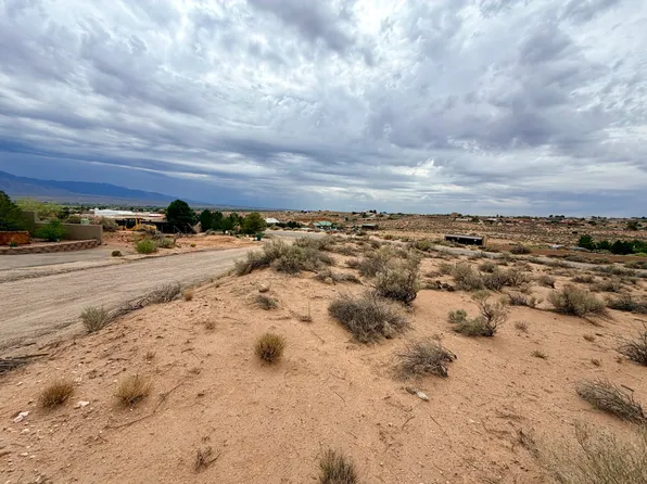 2015 San Pablo Rd NE, Rio Rancho, NM 87144