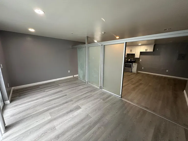 14554 Hartland St — Photo 17