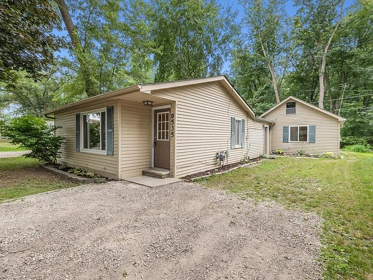 9535 Listeria St — Photo 1