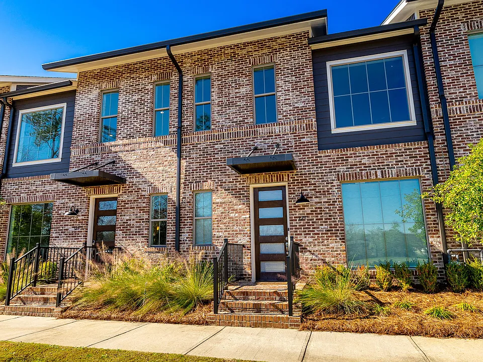 125 S 31st Ave