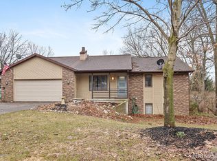 3444 Riverwoods Dr NE, Rockford, MI 49341