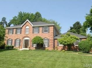 2337 Gateroyal Dr, Saint Louis, MO 63131