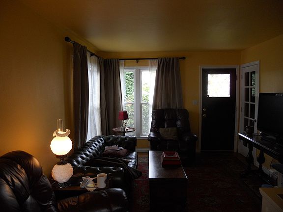 5th image of 2205 E 17th St