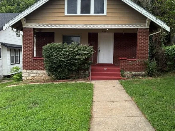 4138 College Ave, Kansas City, MO 64130