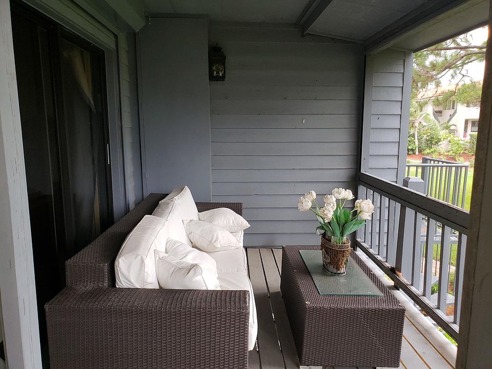Upstairs enclosed seating outside main bedroom