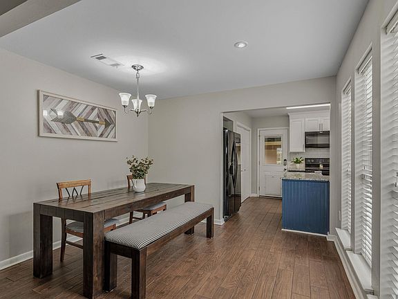 4th image of 11316 Brunswick Ave