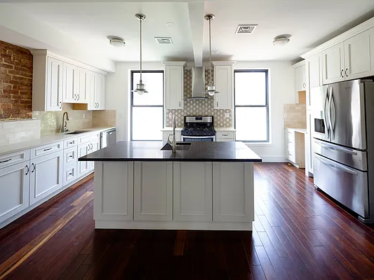 Rented by Compass | media 2