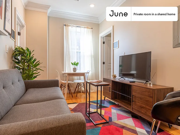 33 N Margin St #C — Photo 4