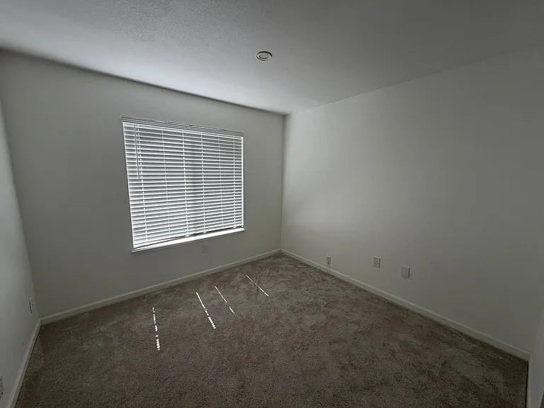 38695 Huntington Cir — Photo 5
