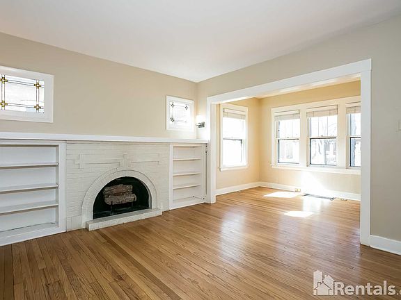 5th image of 1120 N Lombard Ave