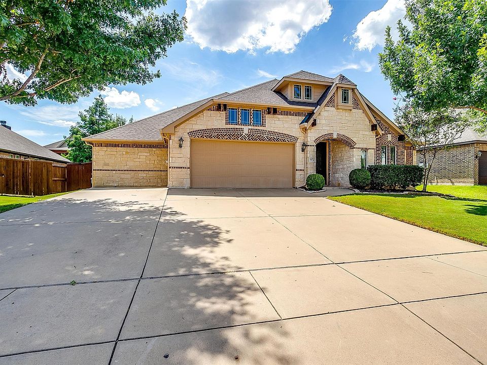 1st image of 972 Tara Dr
