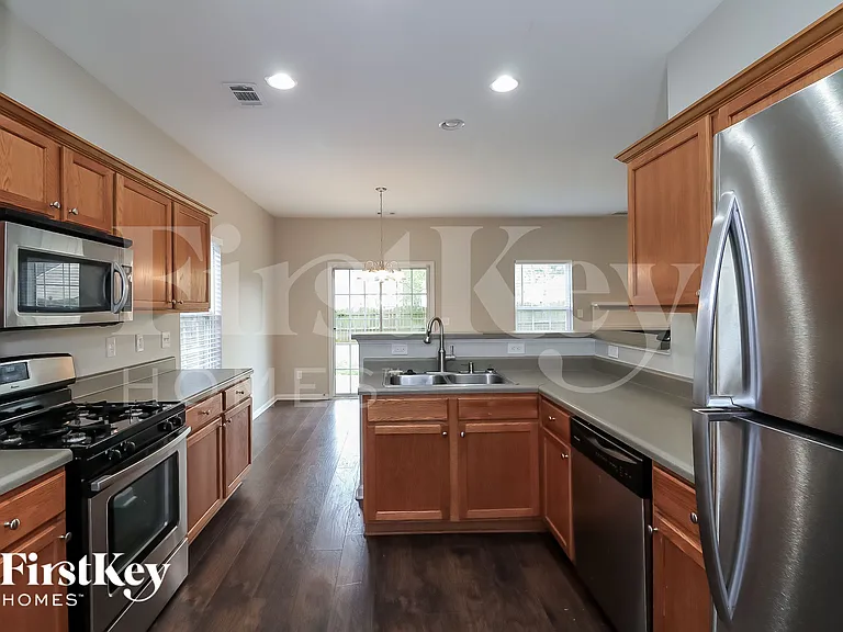 314 Tuggle Ct — Photo 8