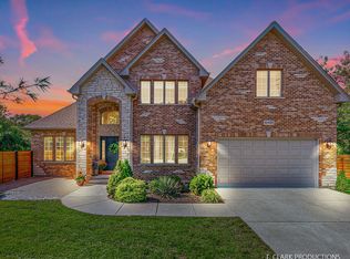 6N680 Gates Ave, Itasca, IL 60143