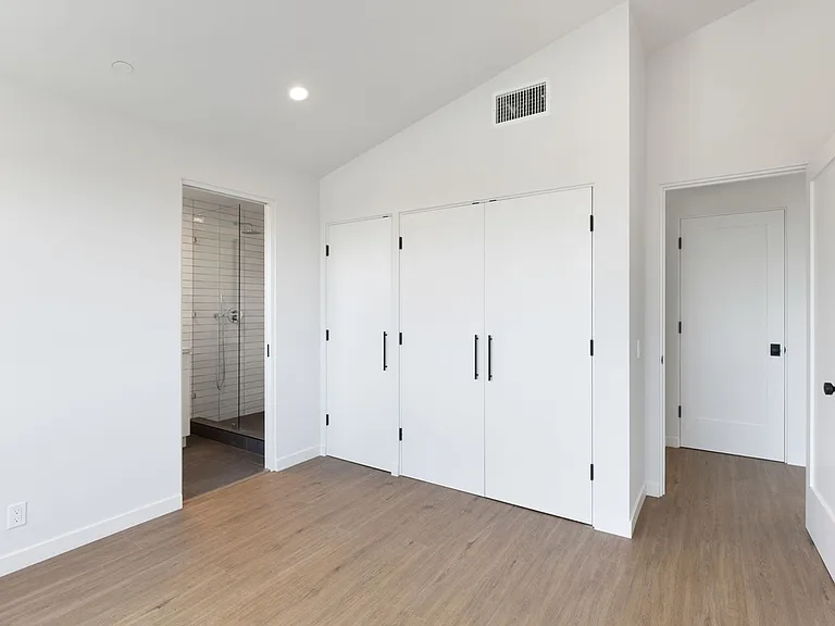 21552 Treetop Ln — Photo 28