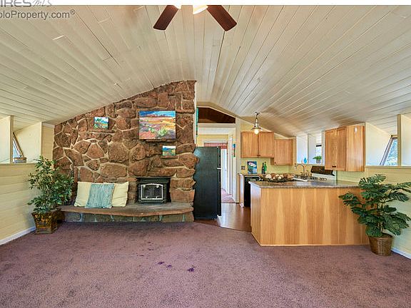Spacious Light filled Open Floor Plan