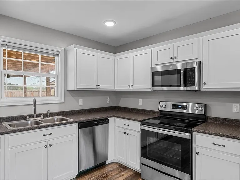 3143 Sonya Dr NW — Photo 13