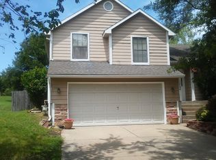 1704 Hampton St, Lawrence, KS 66046