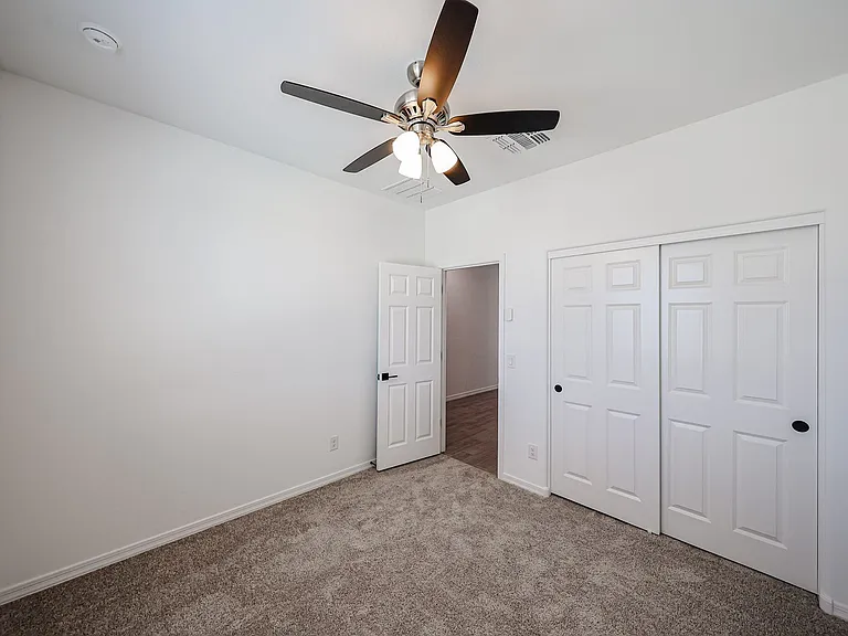 5633 W McNeil St — Photo 8