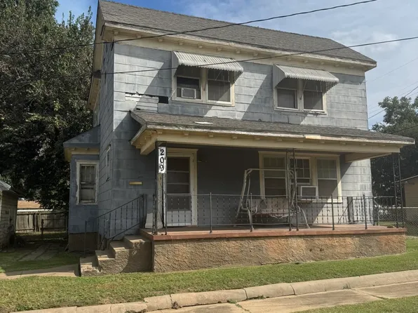 209 S 9th St, Enid, OK 73701