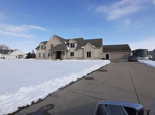 30080 Bradner Rd, Northwood, OH 43619