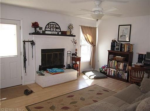 3rd image of 3804 Coyote Cir