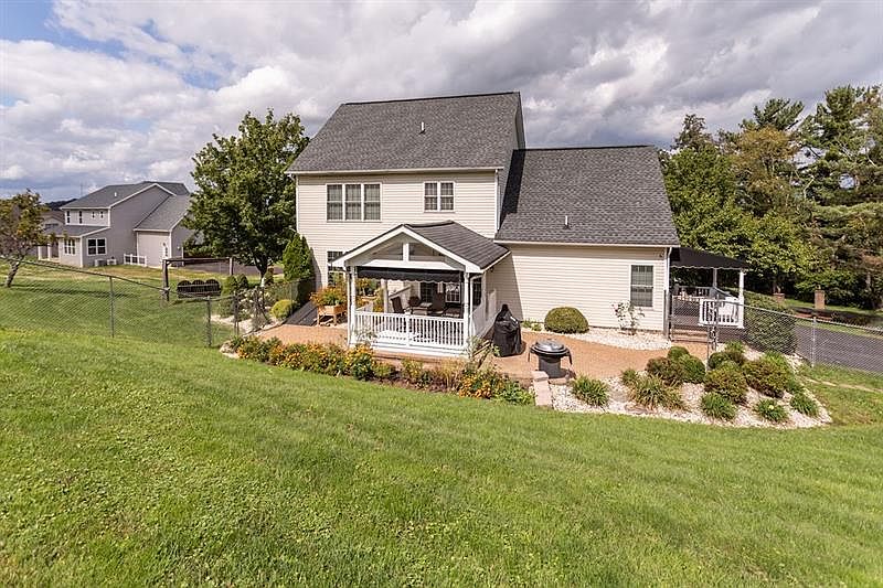 416 Joanne Ln, Uniontown, PA 15401 Zillow