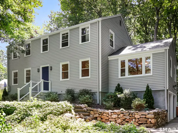 9 Katherine Gaylord Lane, Burlington, CT 06013