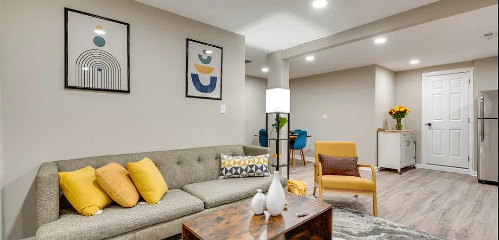 2 bed, 1000 sqft, $2,000 — Photo 1