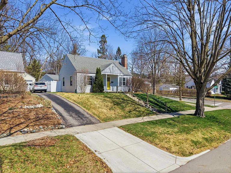 1102 Arborview Blvd — Photo 4