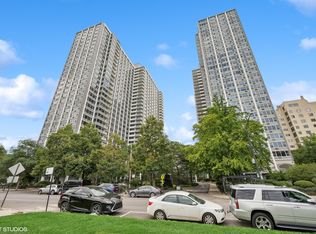 4250 N Marine Dr APT 401, Chicago, IL 60613