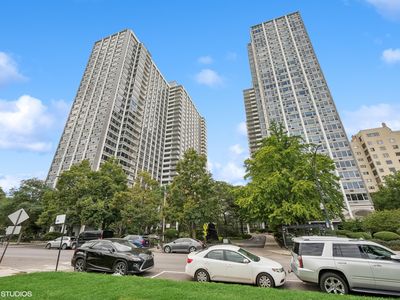 4250 N Marine Dr APT 401, Chicago, IL, 60613