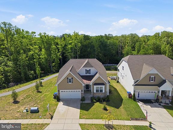 4th image of 4440 Shakespeare Cir