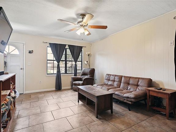 4th image of 2633 Dolores Dr
