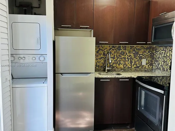 500 SW 9th Ave #5, Miami, FL 33130