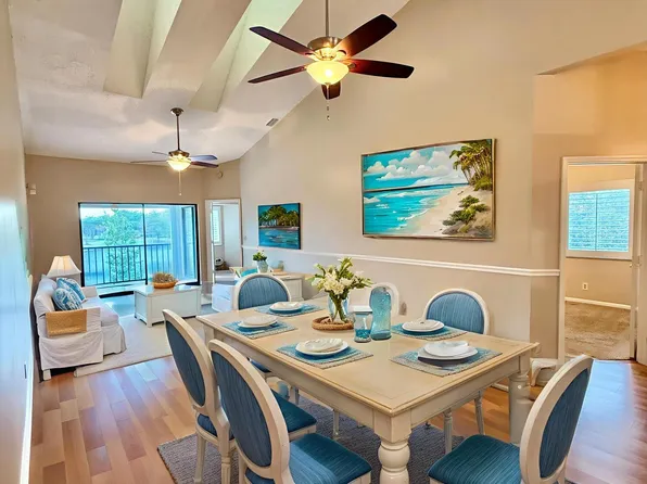 608 Harbour Pointe Way, Greenacres, FL 33413