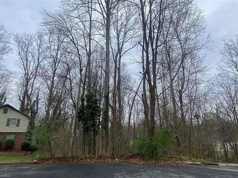 1st image of 6 Teaberry Ct