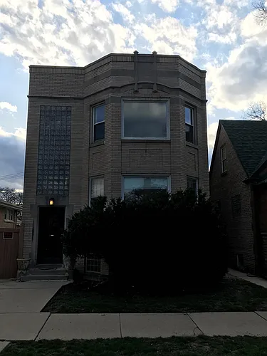 5706 N Francisco Ave #2 Photo 1