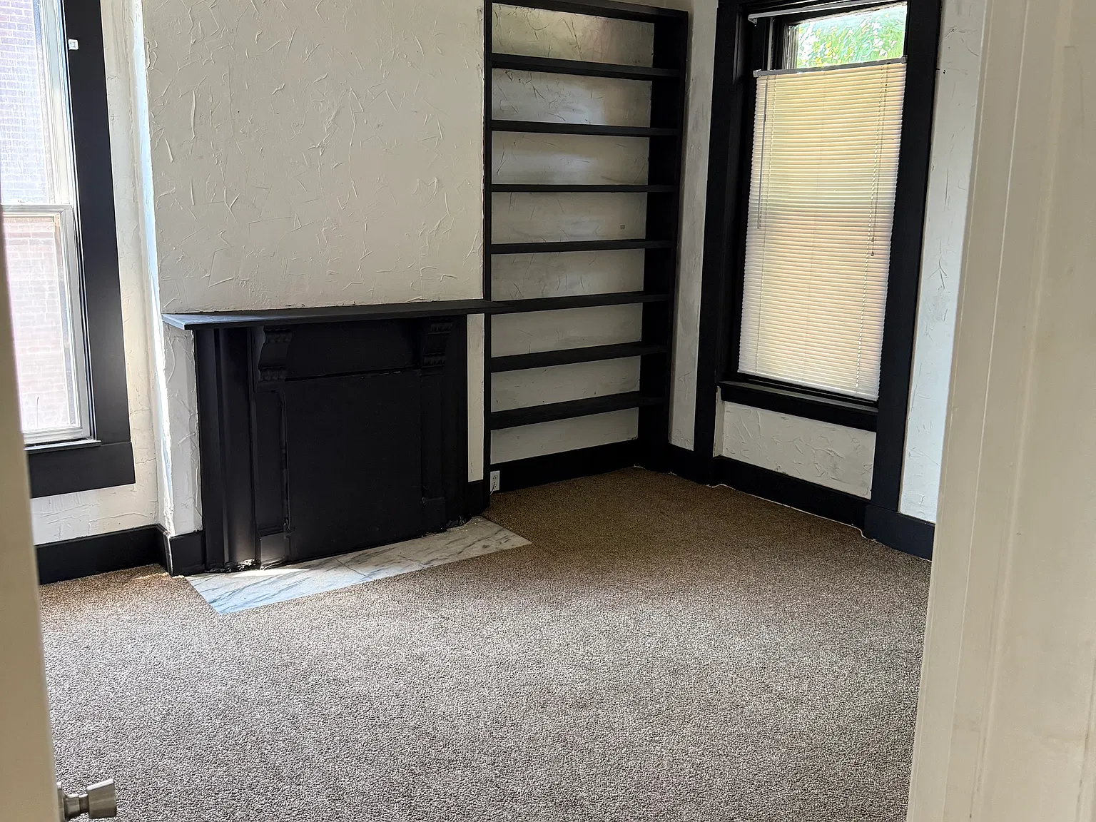 2 bed, 1.5 bath, 1400 sqft, $1,200 — Photo 4